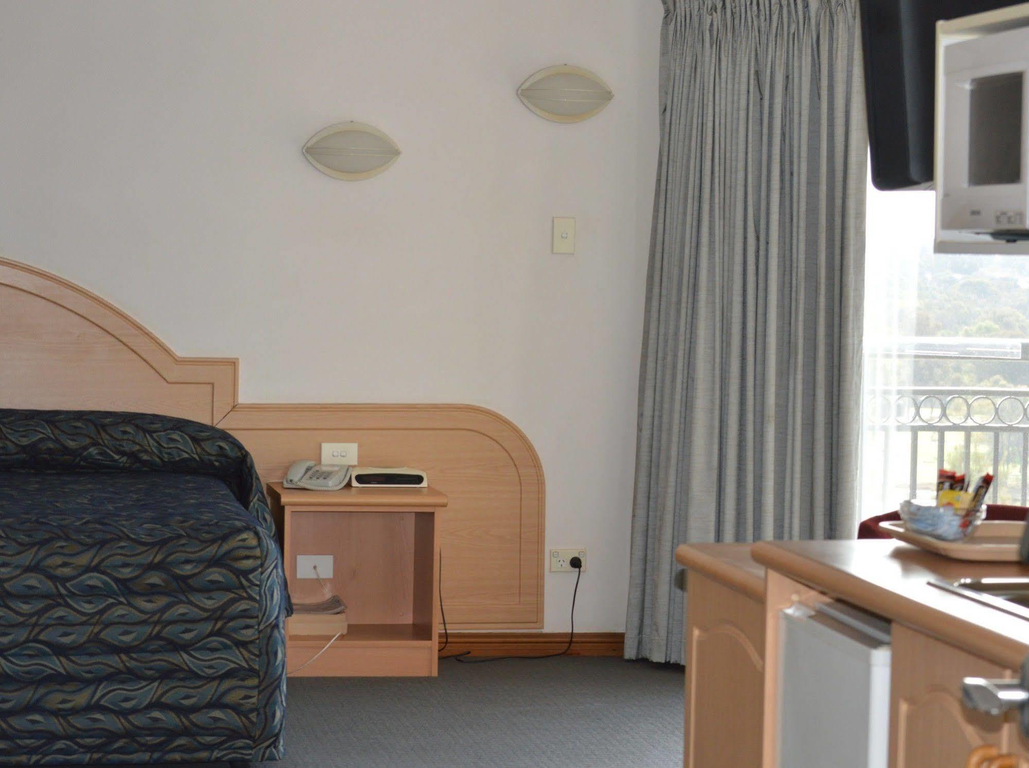 Great Eastern Motor Lodge Пърт Екстериор снимка