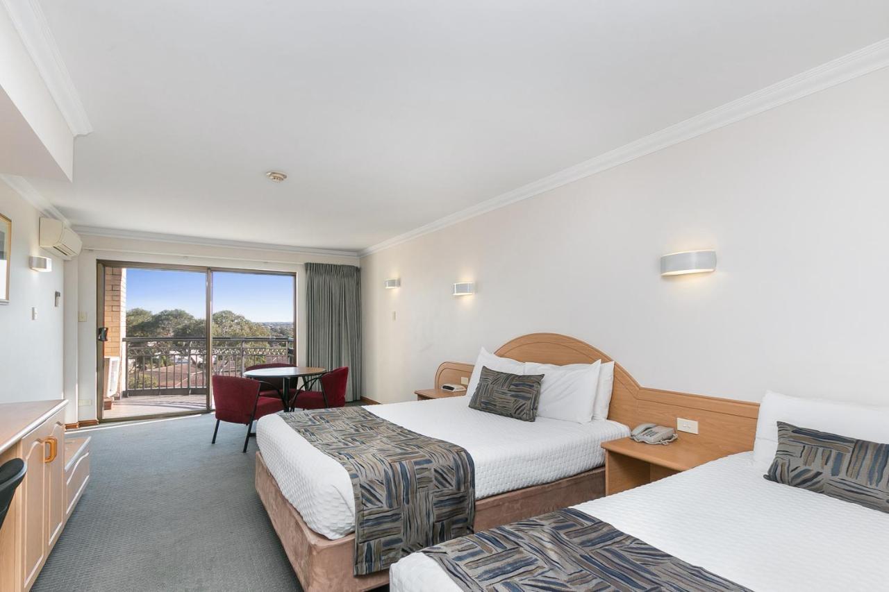 Great Eastern Motor Lodge Пърт Екстериор снимка